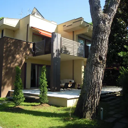 La Casa Del 2*